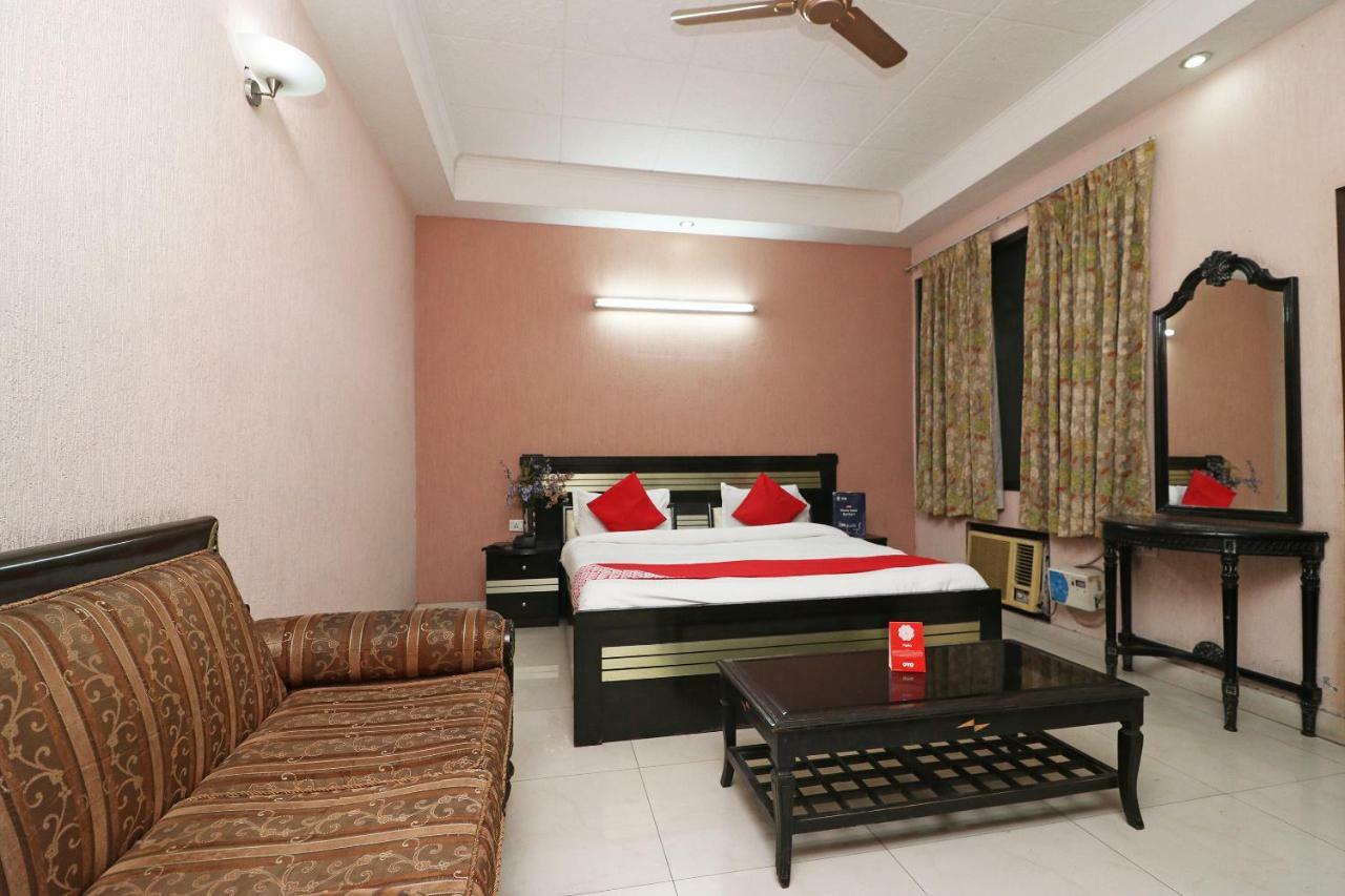 Oyo 24672 Bharat Guest House Delhi (National Capital Territory of India) Exterior photo