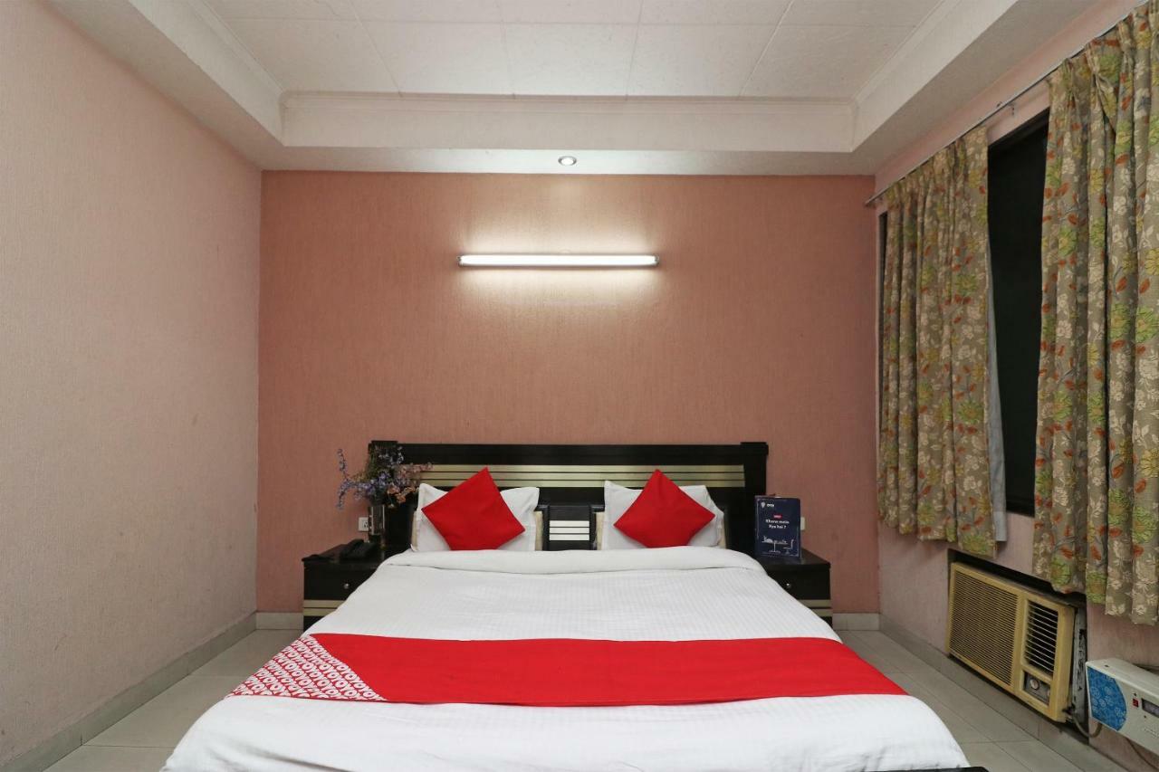 Oyo 24672 Bharat Guest House Delhi (National Capital Territory of India) Exterior photo