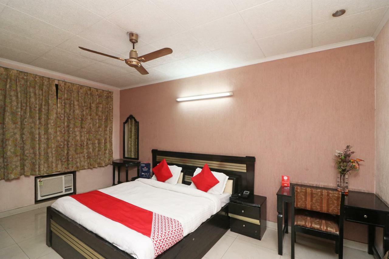 Oyo 24672 Bharat Guest House Delhi (National Capital Territory of India) Exterior photo
