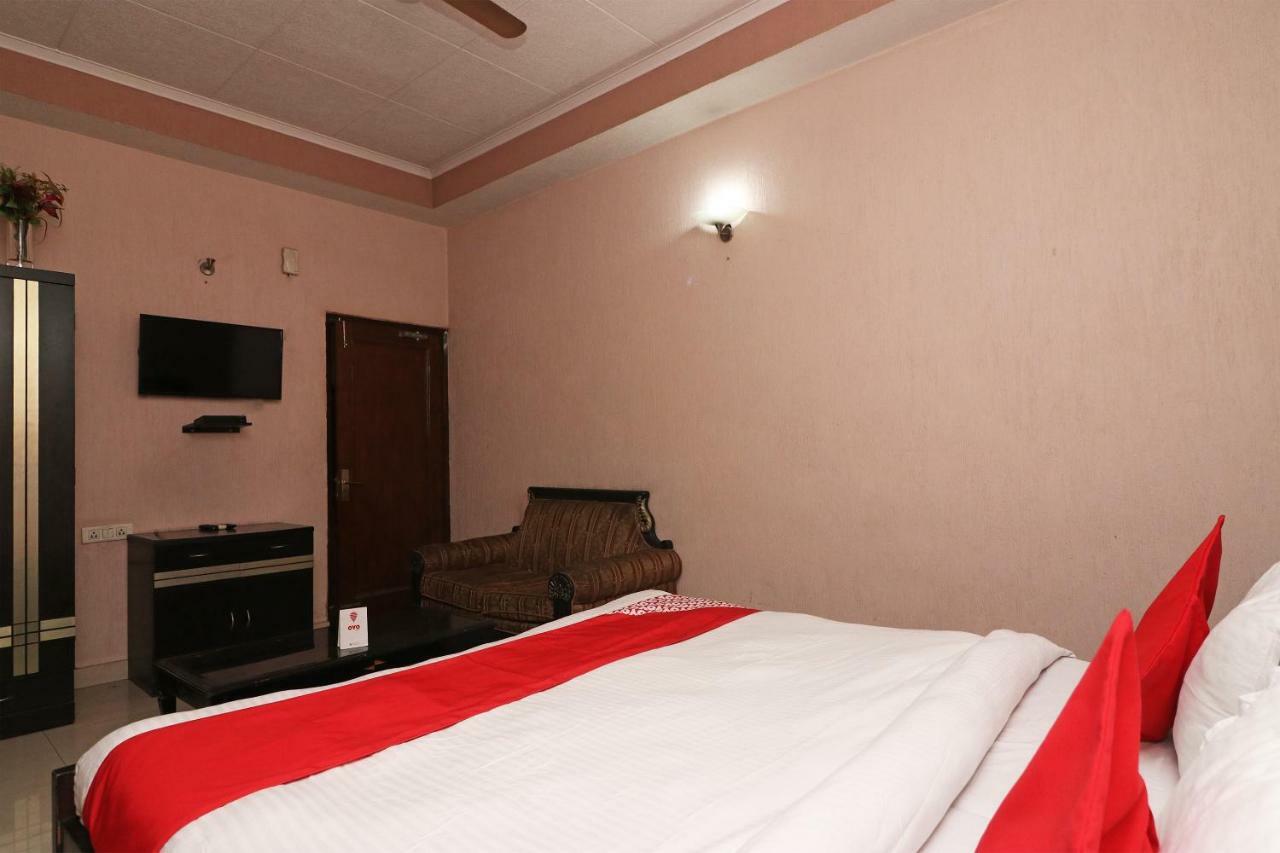 Oyo 24672 Bharat Guest House Delhi (National Capital Territory of India) Exterior photo
